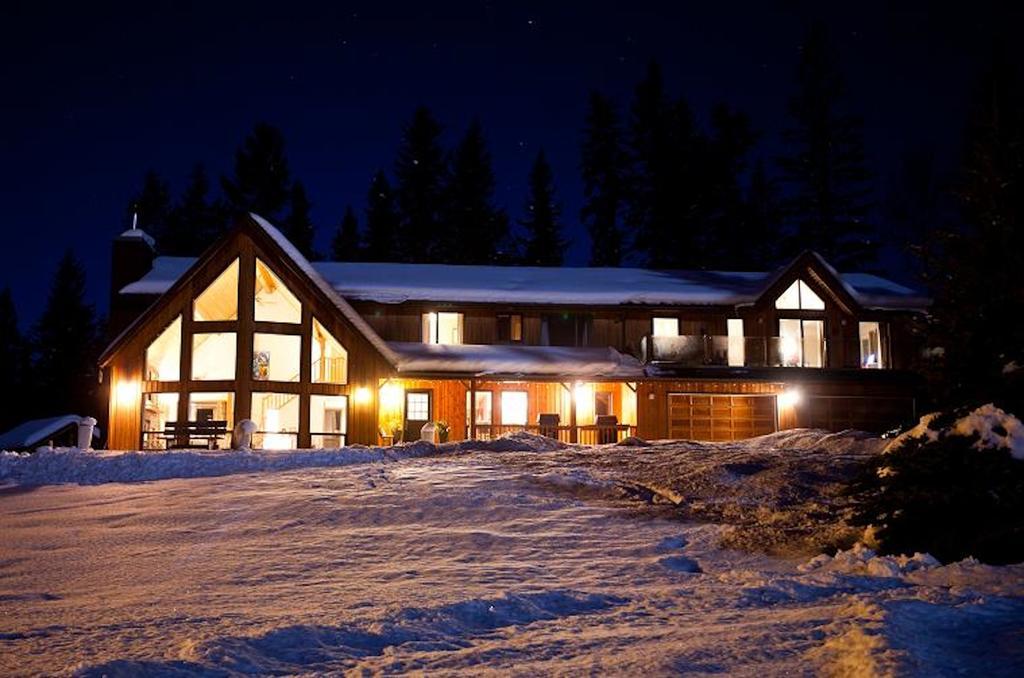 Home Lodgeゴールデン エクステリア 写真